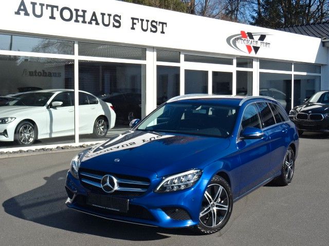 Mercedes-Benz C 180d T-Mod,AVANTG,T-LEDER,NAV,LED,AUT,KAM,1HAN