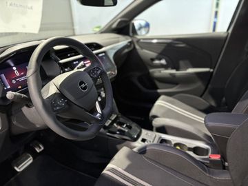 Fotografie 15 des Opel Corsa 1.2 Direct Injection Turbo Automatik GS