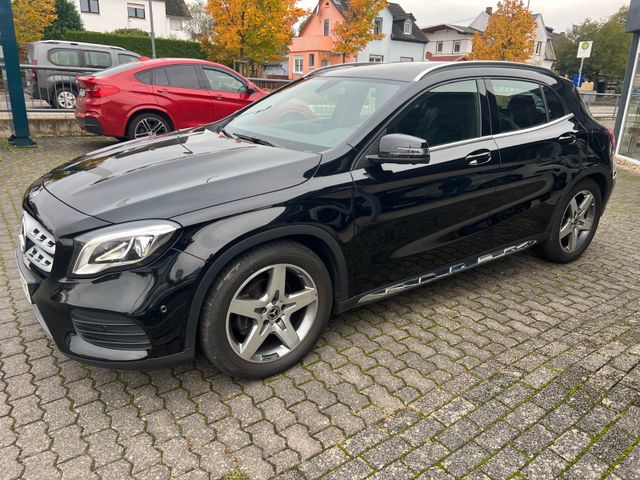 Mercedes-Benz GLA 200 GLA -Klasse GLA 200