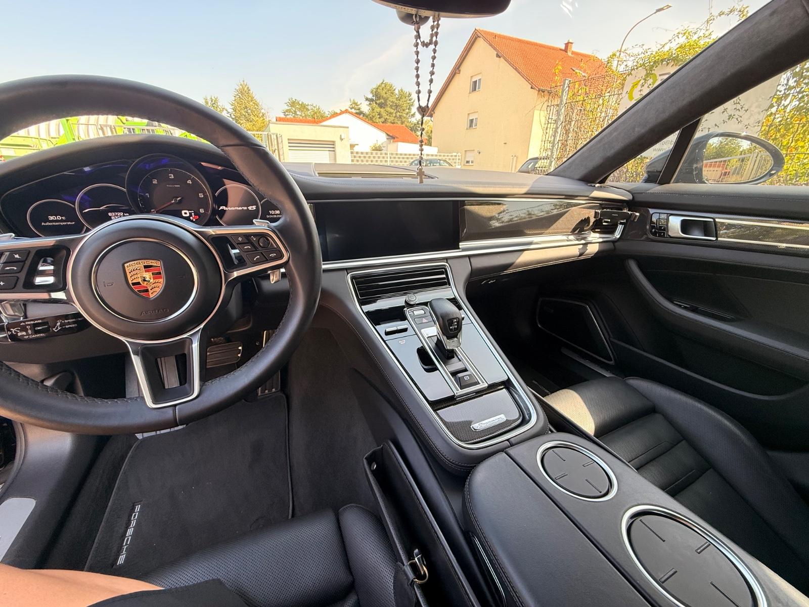 Porsche Panamera 4S Diesel S
