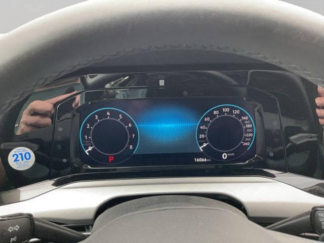 Volkswagen Golf - Bild 9