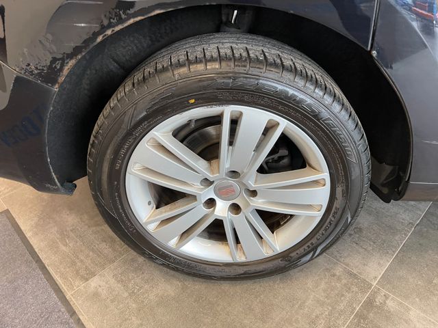 MYAUTOCENTER – Gebraucht- und Jahreswagen mit Werkstattservice in Pfaffenhofen Seat Alhambra Style Viva *2. Hand*AHK*Klima*7-Sitzer*