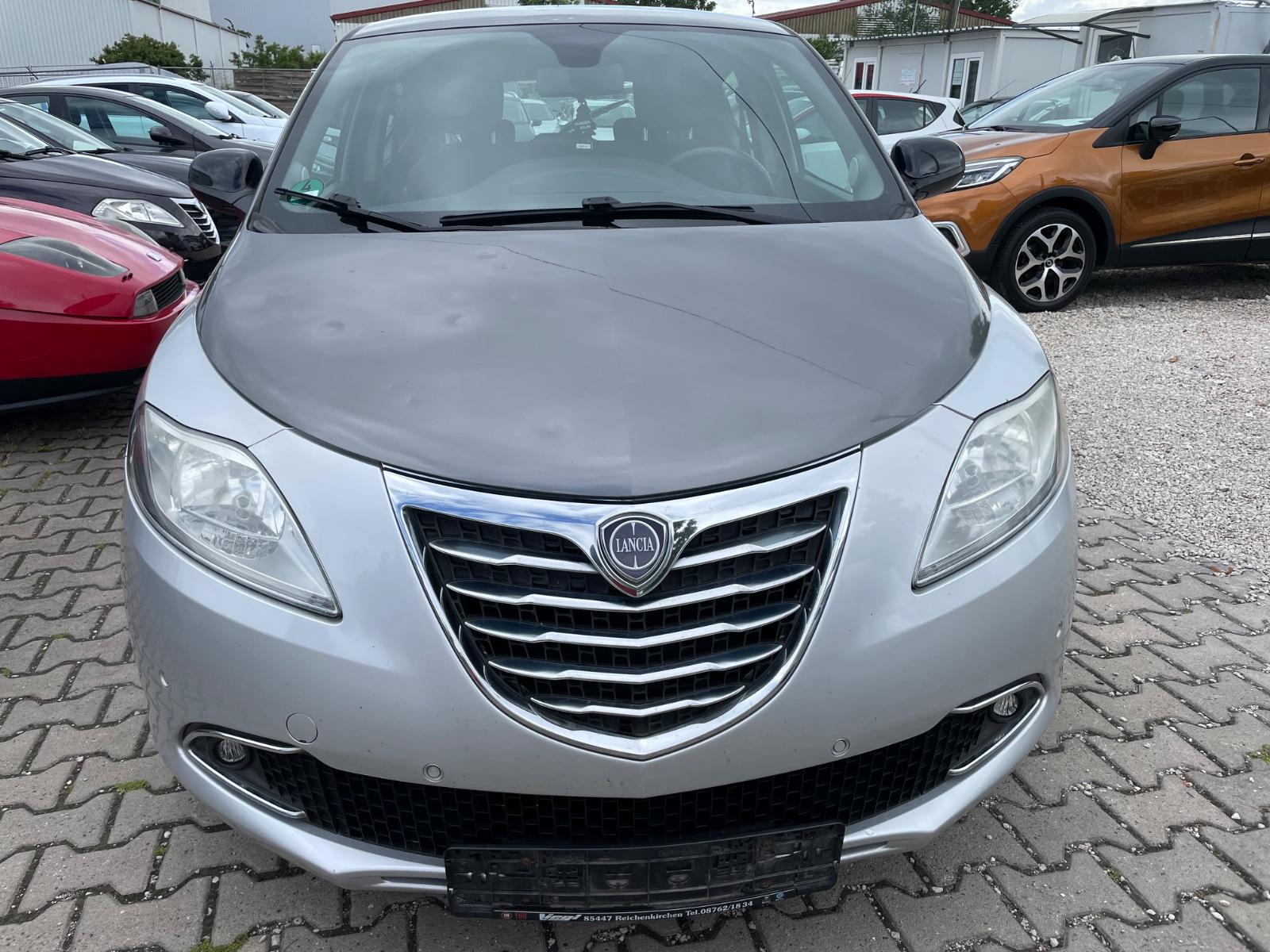 Lancia Ypsilon 1.2 Gold Bicolor Klimatronic