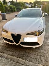 Alfa Romeo Giulia 2.0 Turbo 16V 206kW AT8 Veloce Veloce Q2  - Alfa Romeo aus 2022