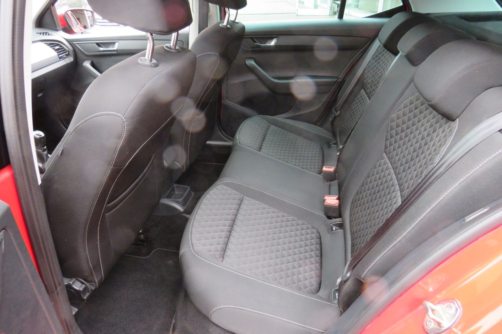 Fahrzeugabbildung SKODA Fabia Drive PDC GRA SITZH. CLIMATRONIC 16ZOLL