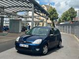 Ford fiesta cu numere de Franța - Ford Fiesta mit Benzin-Antrieb: Kombi