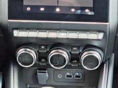 Fahrzeugabbildung Clio V Esprit Alpine 1.6 E-TECH Hybrid 145 EU6e