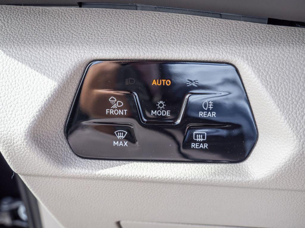 Volkswagen T7 Multivan 2.0 TSI DSG Style lang Navi Standhzg