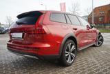 Volvo V60 Cross Country Geartronic AWD Plus LED Navi - rote Volvo V60