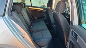 Volkswagen Golf - 9