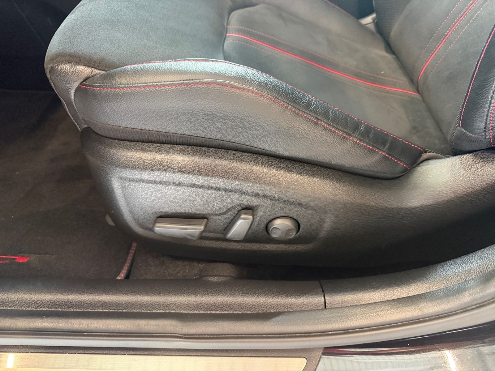 Fahrzeugabbildung Kia PROCEED 1.6T DCT7 GT GD KOM AHK BASTUCK VOLL