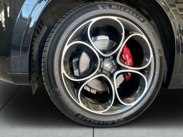 Alfa-Romeo Stelvio - 4