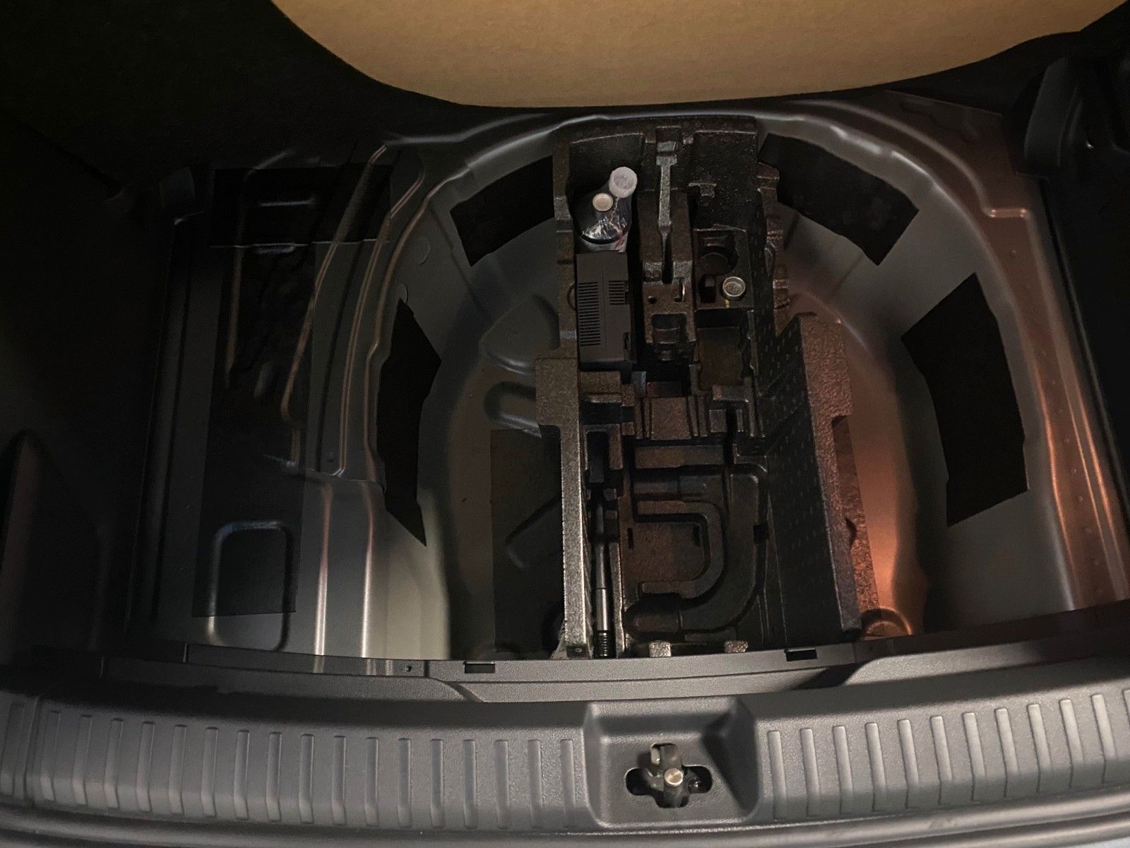 Fahrzeugabbildung SKODA Fabia 1.0 TSI Selection+bis 2030 Garantie+100tKM