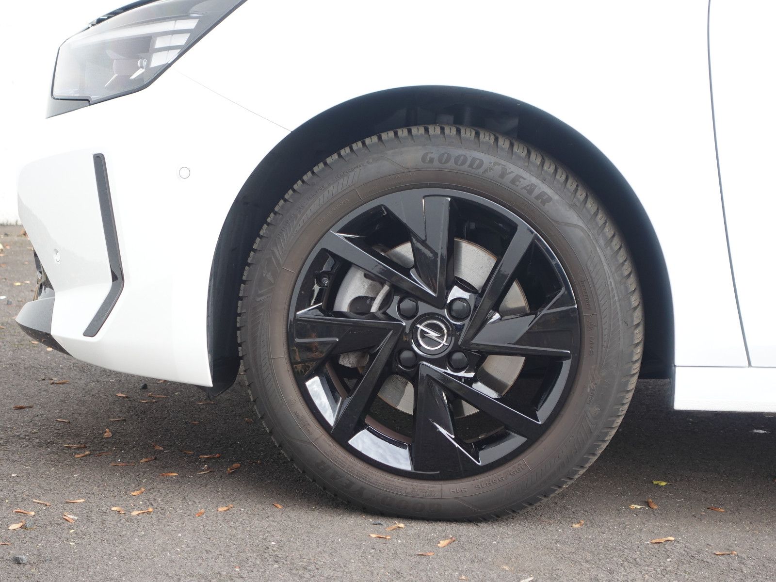 Fahrzeugabbildung Opel Corsa 1.2 Turbo GS Sitzh.,Navi,Kamera,Allwetter