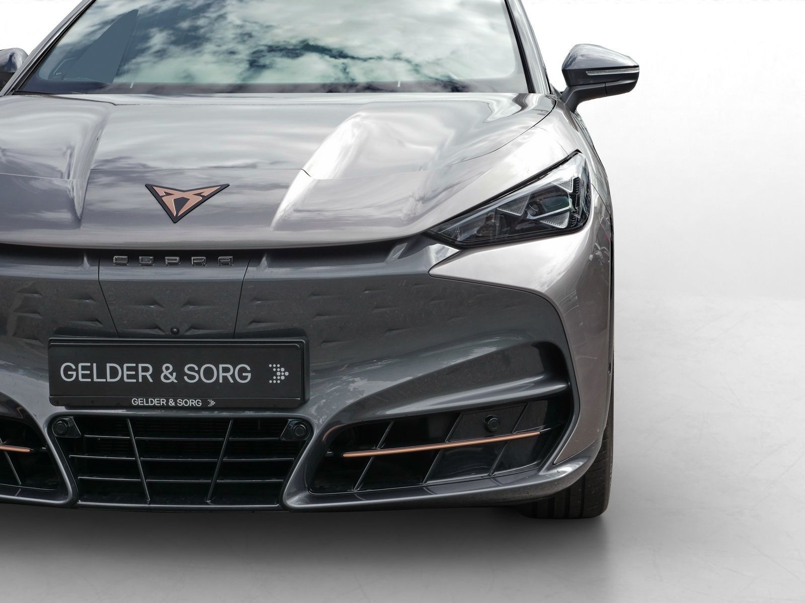 Cupra Tavascan - Bild 13