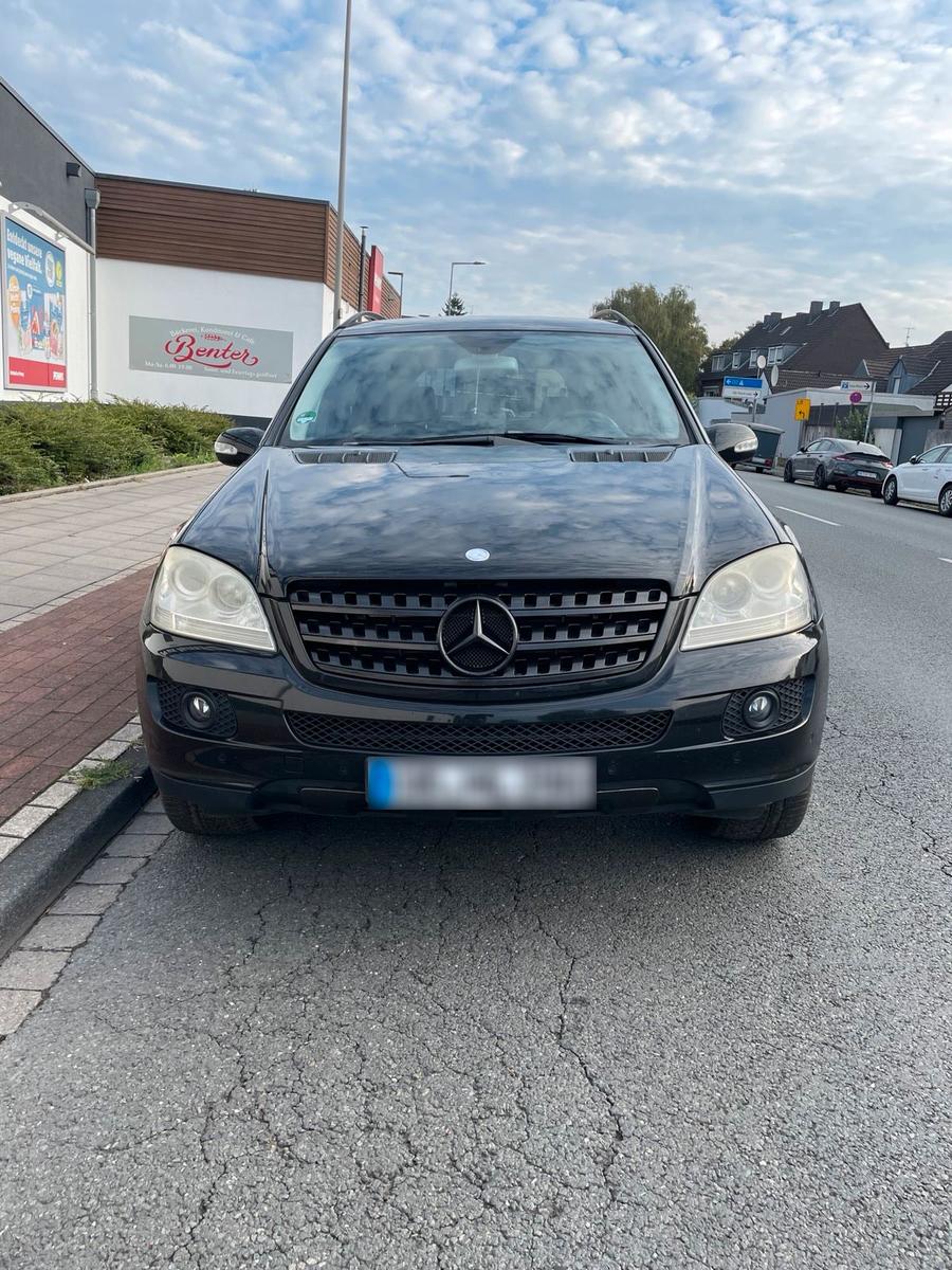 Mercedes-Benz ML280 2005 — engine 190 HP (140kW)