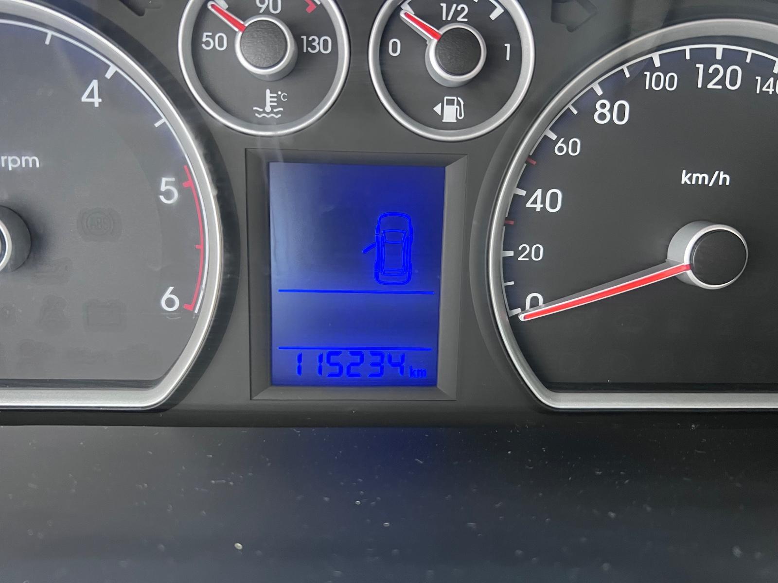 Hyundai i30 2011 — photo 13