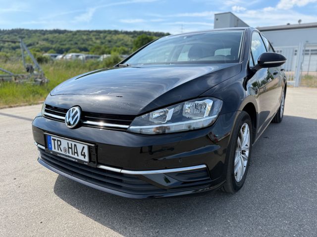 Volkswagen Golf VII Lim. DSG Alcantara Navi Massage Sitze