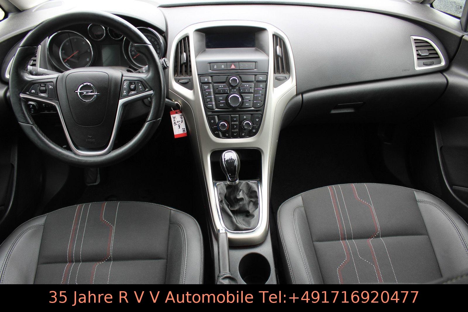 Opel Astra 2012 — photo 12