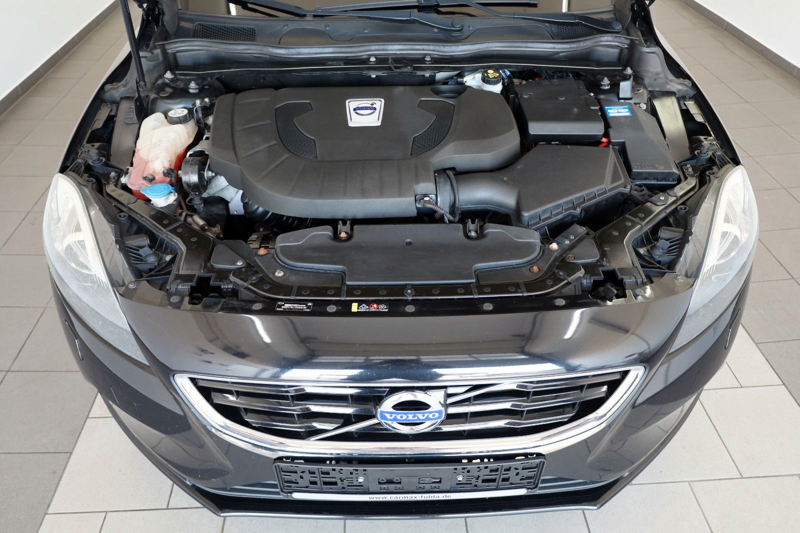 Fahrzeugabbildung Volvo V40 You! TLeder,Navi,Xenon,Kamera,SH,PDC,SR+WR