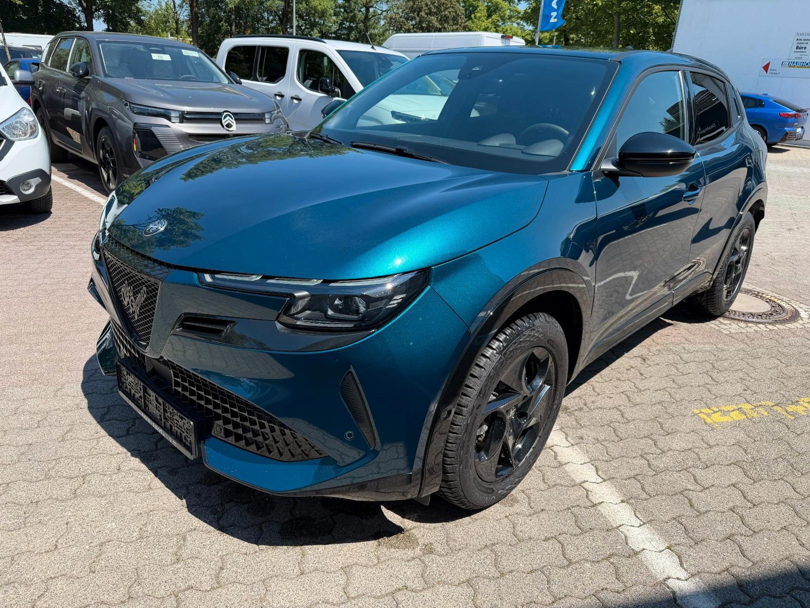 Alfa Romeo Junior Ibrida 1.2 VGT 48V-Hybrid 100 kW
