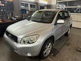 Toyota Rav 4 - gebrauchte Toyota RAV 4 aus dem Jahr 2009