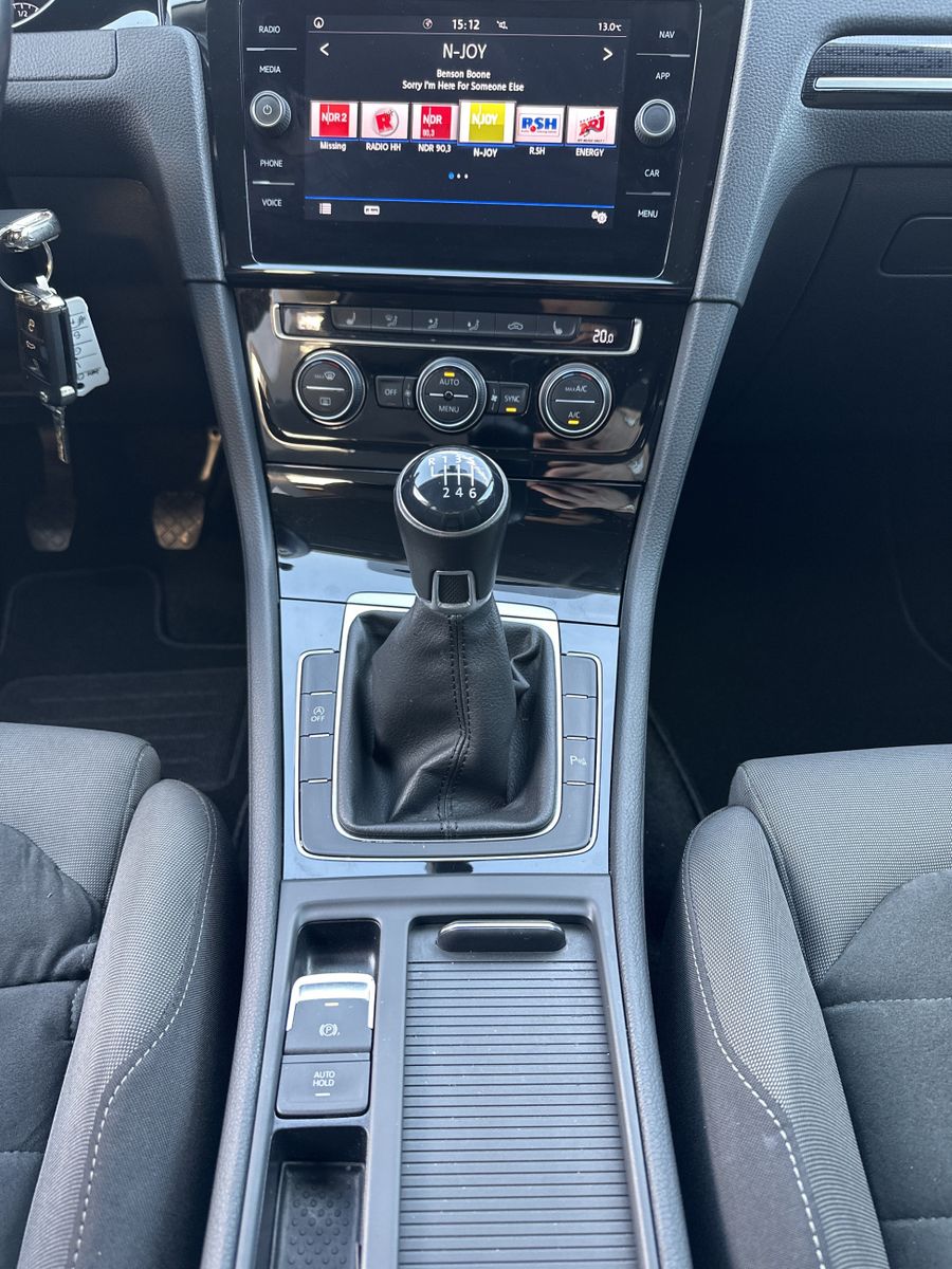 Fahrzeugabbildung Volkswagen Golf Variant 2.0 TDI Highline NAV+LED+ACC+SHZ+PP