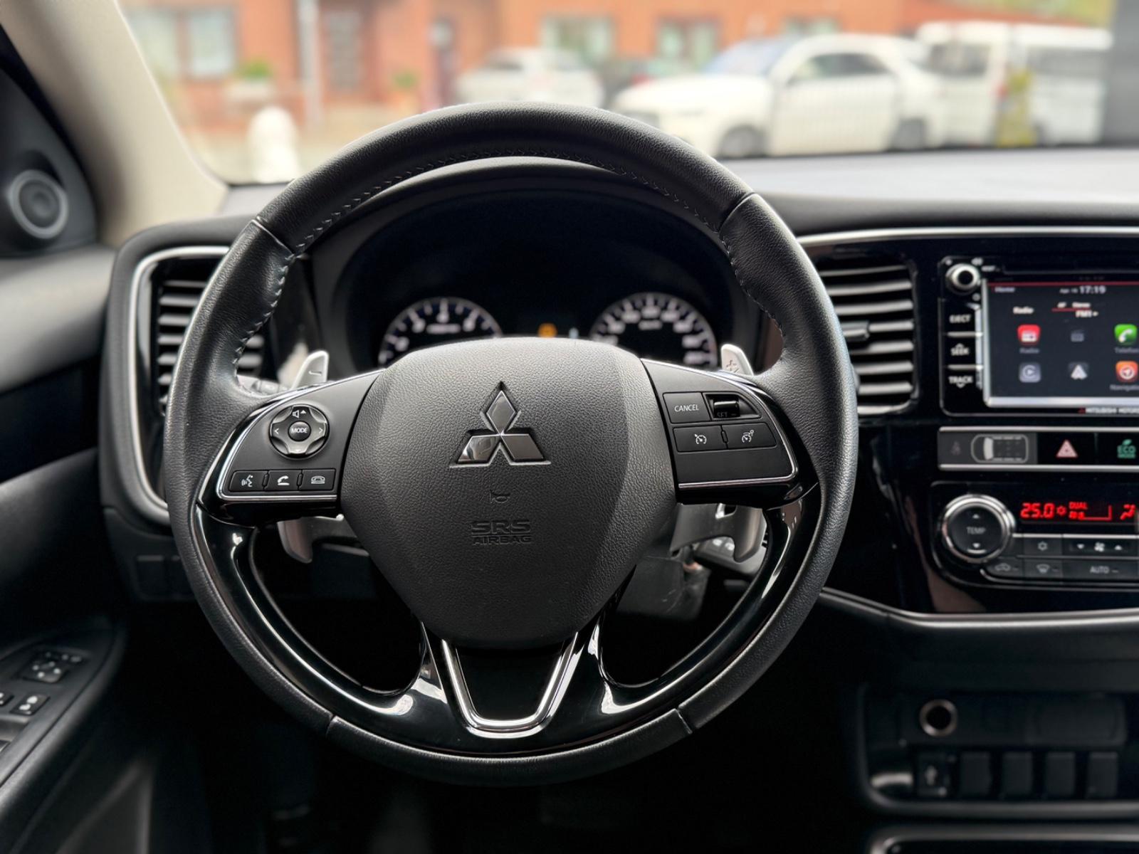 Mitsubishi Outlander 2.0 CVT Diamant Ed. 2WD I AHK I KAM