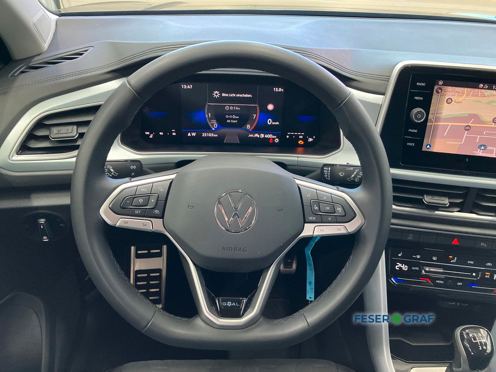 Volkswagen T-Roc - Bild 12