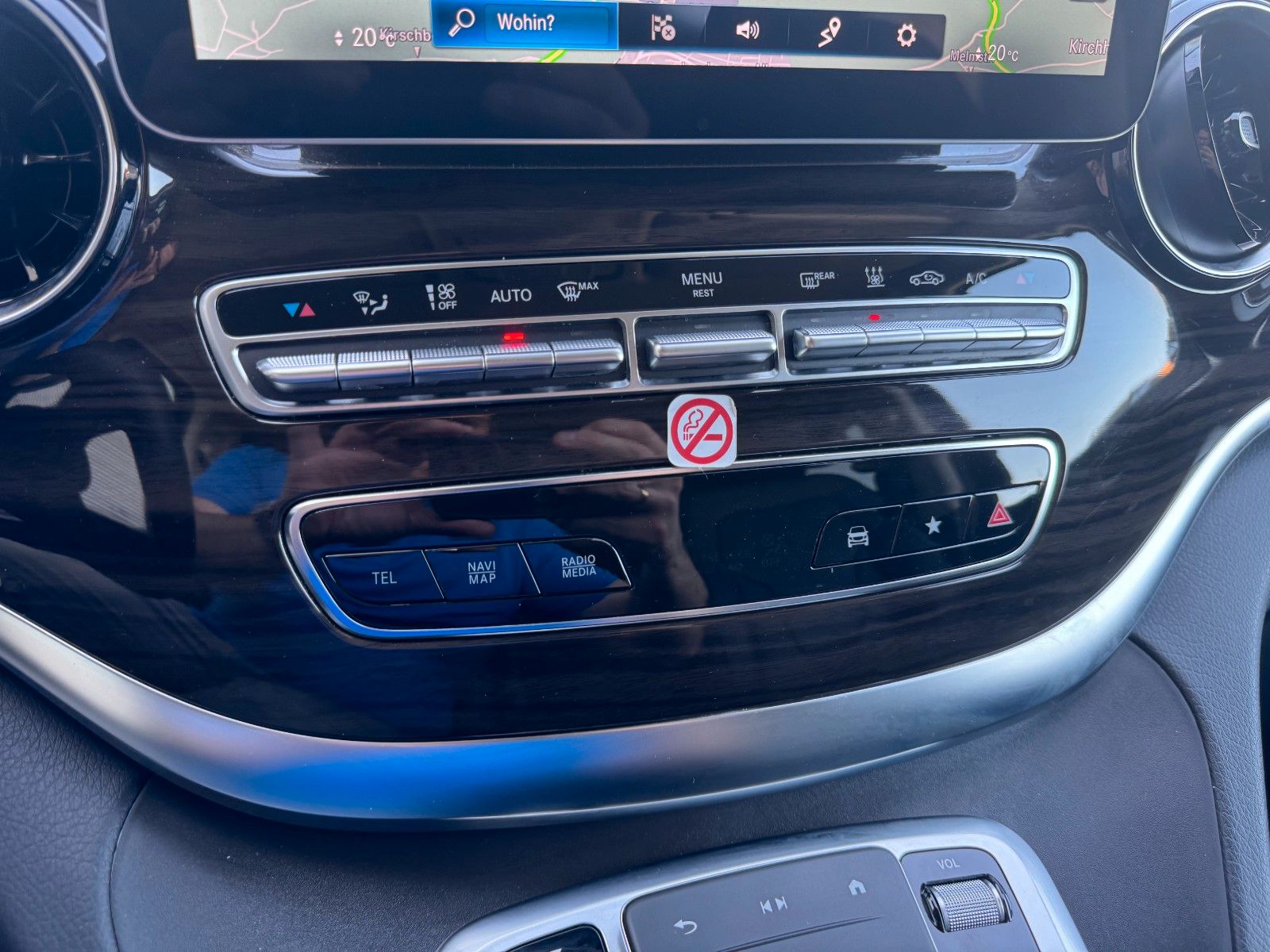 Fahrzeugabbildung Mercedes-Benz V 300 d AVA Extral AIRMATIC Stdheiz 360Kamera