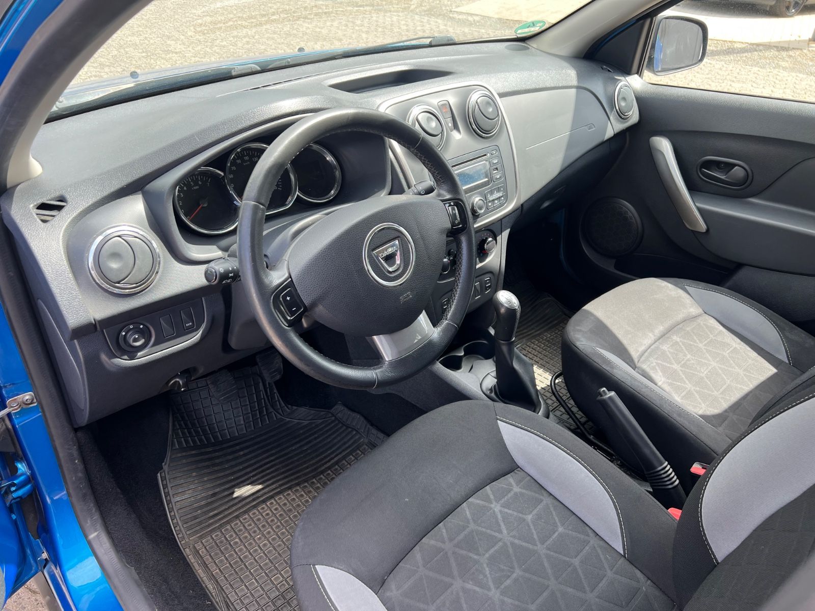 Fahrzeugabbildung Dacia Sandero II Stepway Prestige