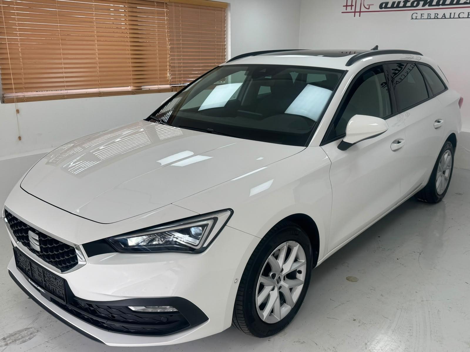 Seat Leon ST 2.0 TDI*PANO*AHK*CAM*KEYLES*LED*Virtual