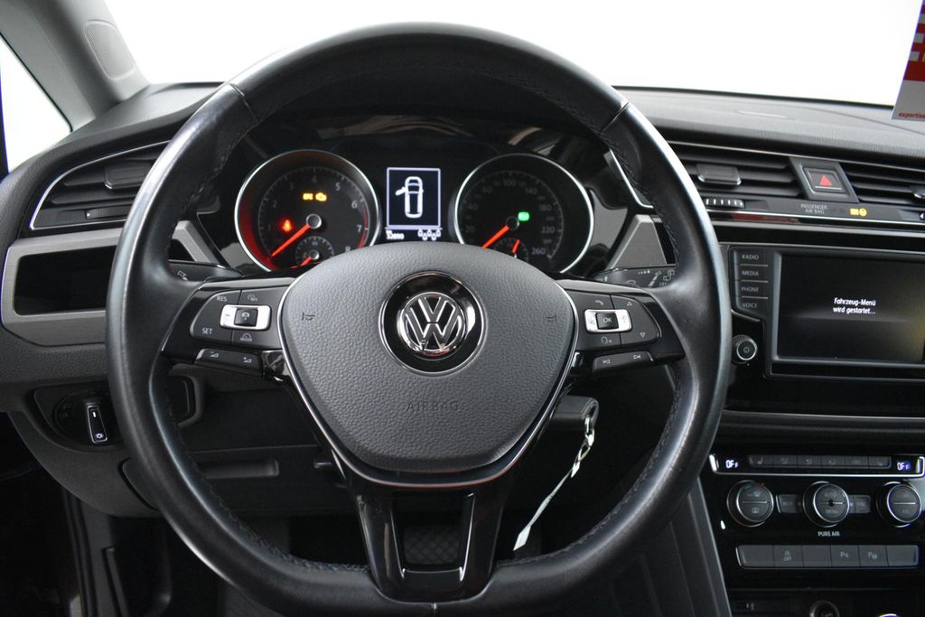 Volkswagen Touran 1.4 TSI Comfort 7SI+NAVI+LED+SHZ+ACC+AHK+