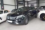 Mercedes-Benz GLA 220 CDI d 4Matic *Panorama**Exclusive Paket - Mercedes-Benz GLA 220 aus 2016