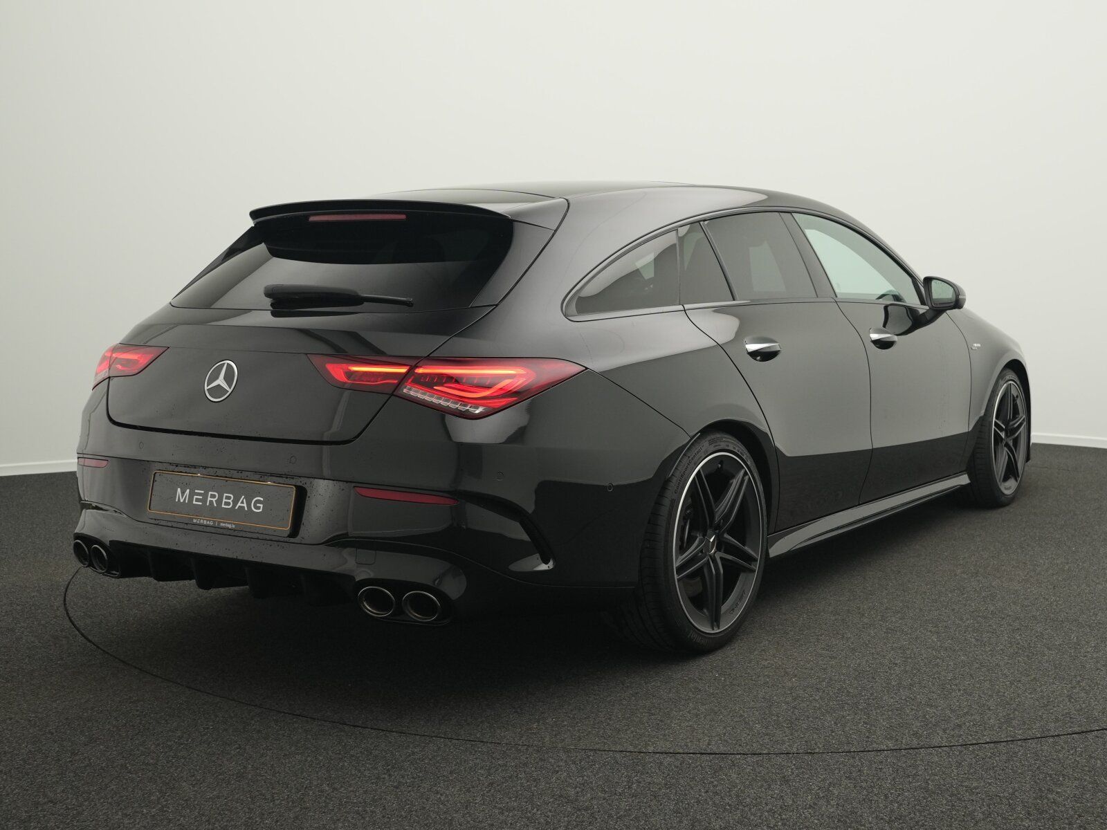 Mercedes-Benz CLA 45 AMG Shooting Brake 4MATIC+ imagem 3