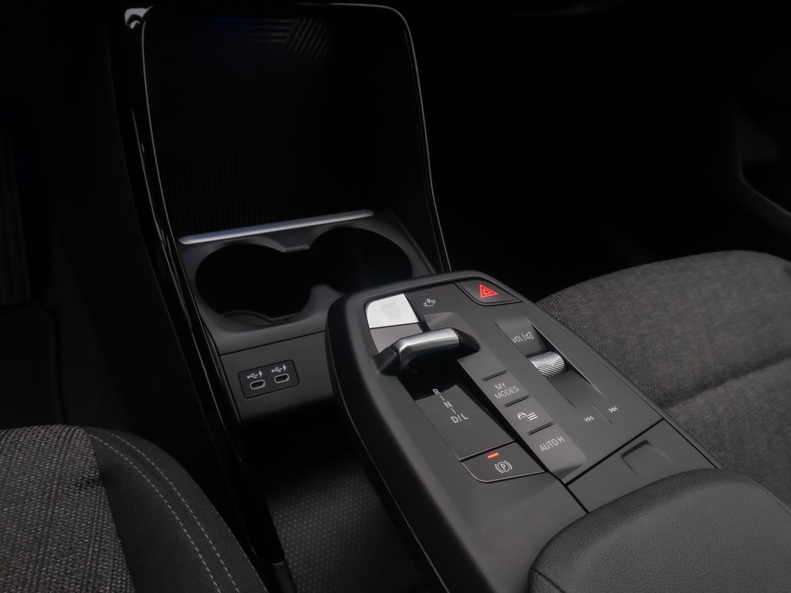 Fahrzeugabbildung BMW X1 sD18d AHK Kamera DAB GeschwindigReg Widscreen