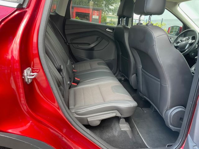 Fahrzeugabbildung Ford Kuga Titanium(Tüv&Insp.neu/1 Hand)
