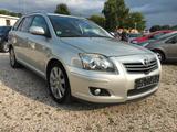 Toyota Avensis Kombi 2.2 D-CAT Team PDC SHZ - gebrauchte Toyota Avensis aus dem Jahr 2009