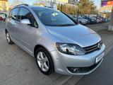 Volkswagen Golf Plus VI 2.0 TDI Team *Sitzh*PDC*AHK*Temp* - Volkswagen Golf mit Diesel-Antrieb: Limousine, Vi Team