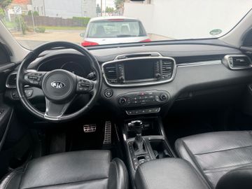 KIA Sorento - 8