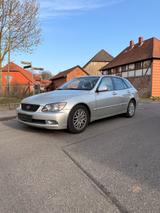 Lexus IS 200 mit Anhängerkupplung  - Lexus Gebrauchtwagen von 2005