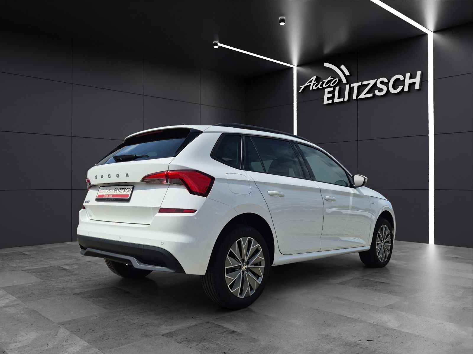 Fahrzeugabbildung SKODA Kamiq TSI Clever LED Navi AID GRA PDC SH LM