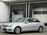 Mercedes-Benz C 200 CGI Elegance Automatik Bi-Xenon Navi AHK - Mercedes-Benz C 200: Elegance