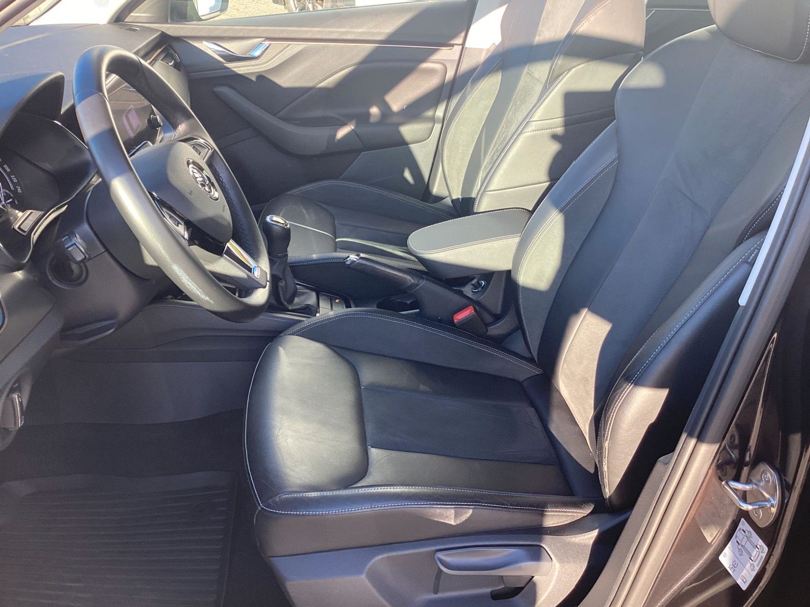 Fahrzeugabbildung SKODA Kamiq Style 1.0 TSI 85 KW