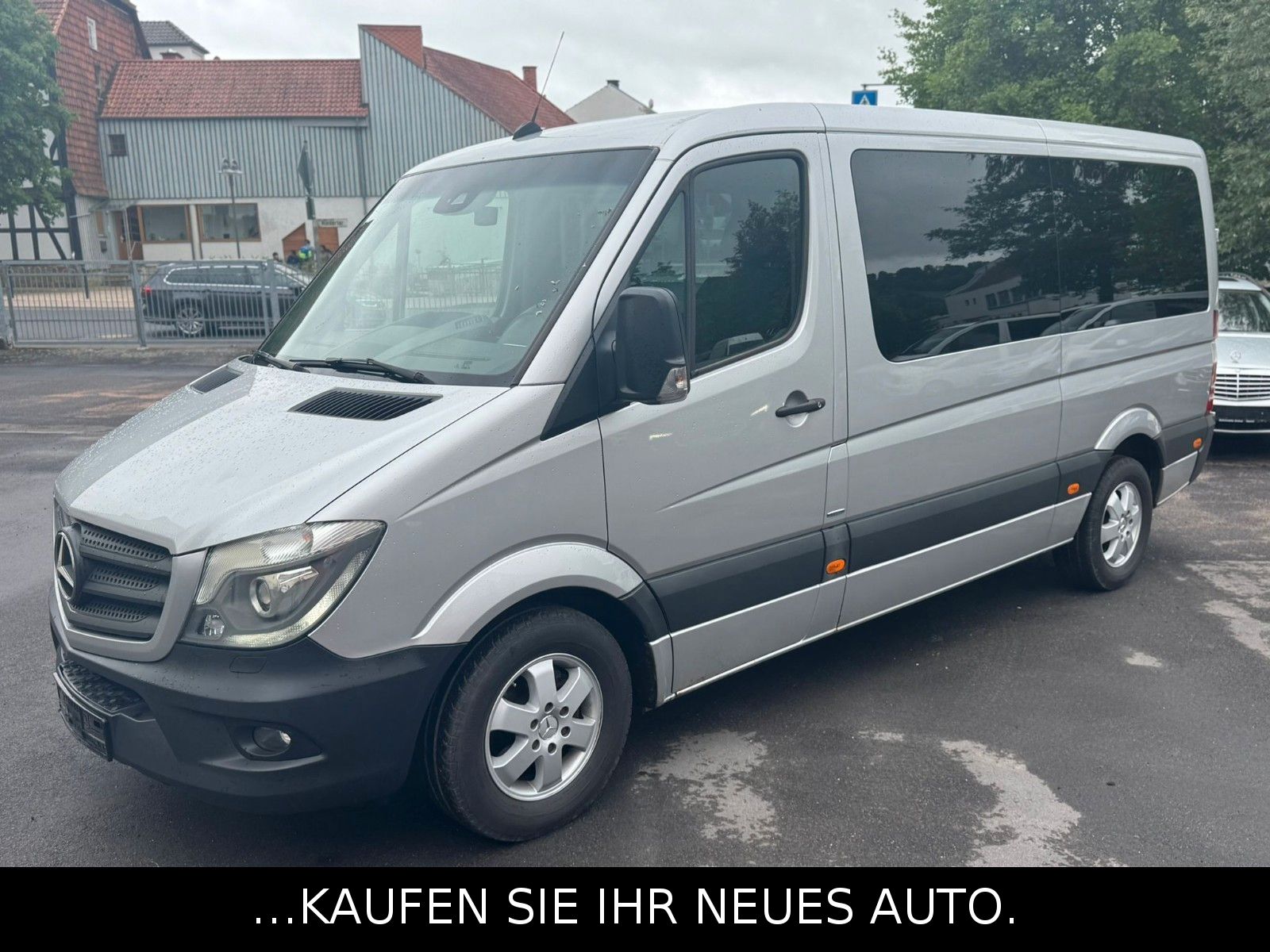 MERCEDES-BENZ Sprinter II Kombi 319 CDI*9-Sitzer*Xenon*Navi*Kl