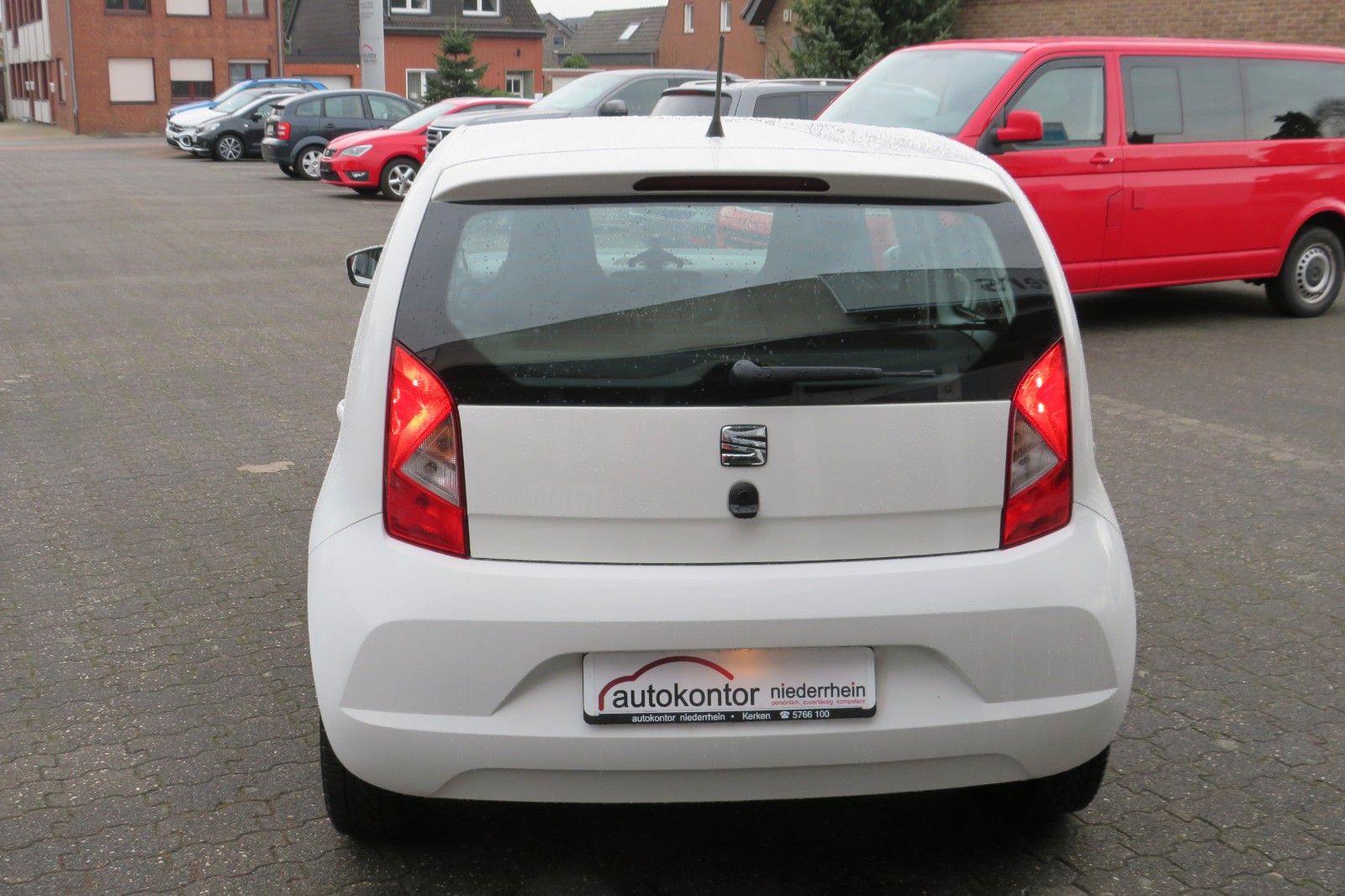 Fahrzeugabbildung SEAT Mii Style 4-TÜREN KLIMA ZV EFH TELVOR 1.HAND