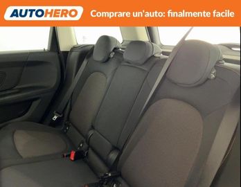MINI One D Countryman - 9