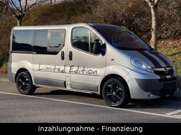 Opel Vivaro - 1