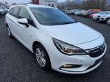 Opel Astra 1.6 CDTI DPF *Business*PDCvo+hi+Kamera*SHZ - Opel Astra: Dpf
