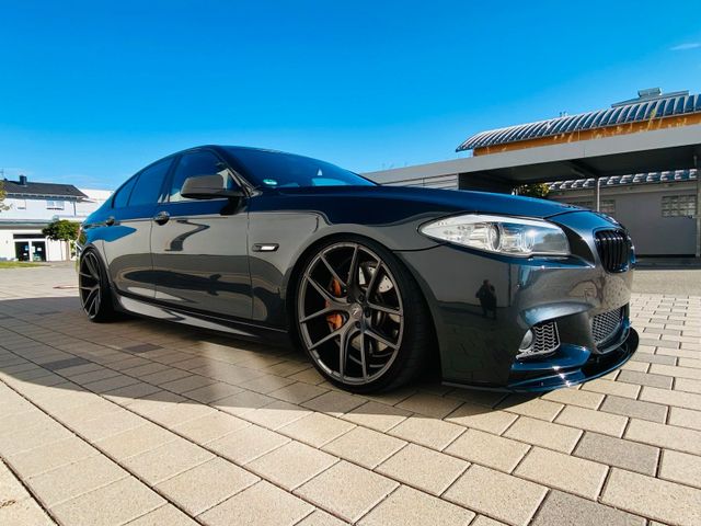 BMW f10 550i M5 v8 biturbo